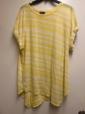 Vince Camuto Yellow and White Striped Short Sleeve Top